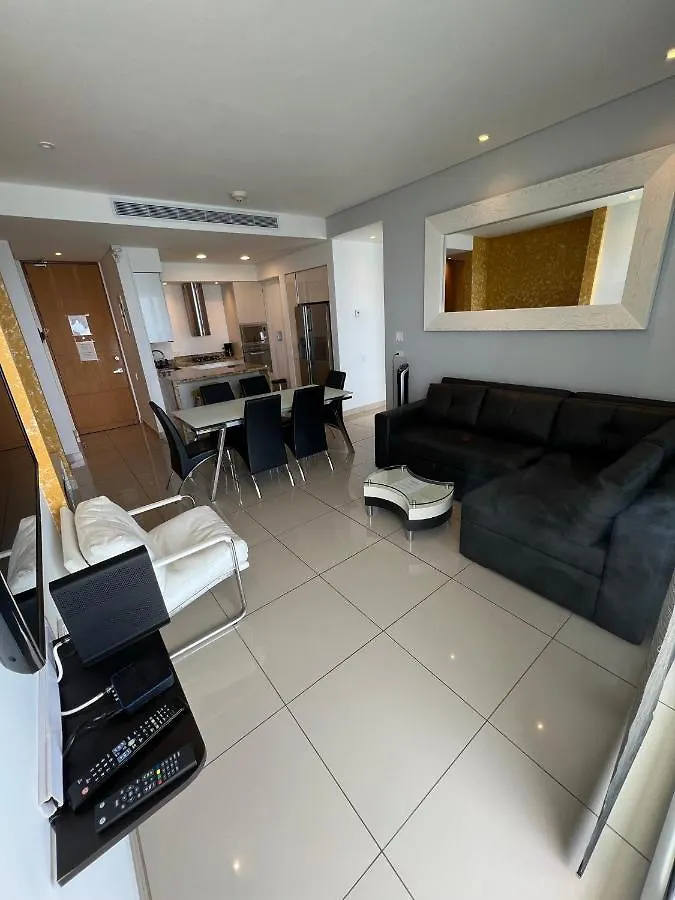 Until Brisas Apartaments Cancun Apartment